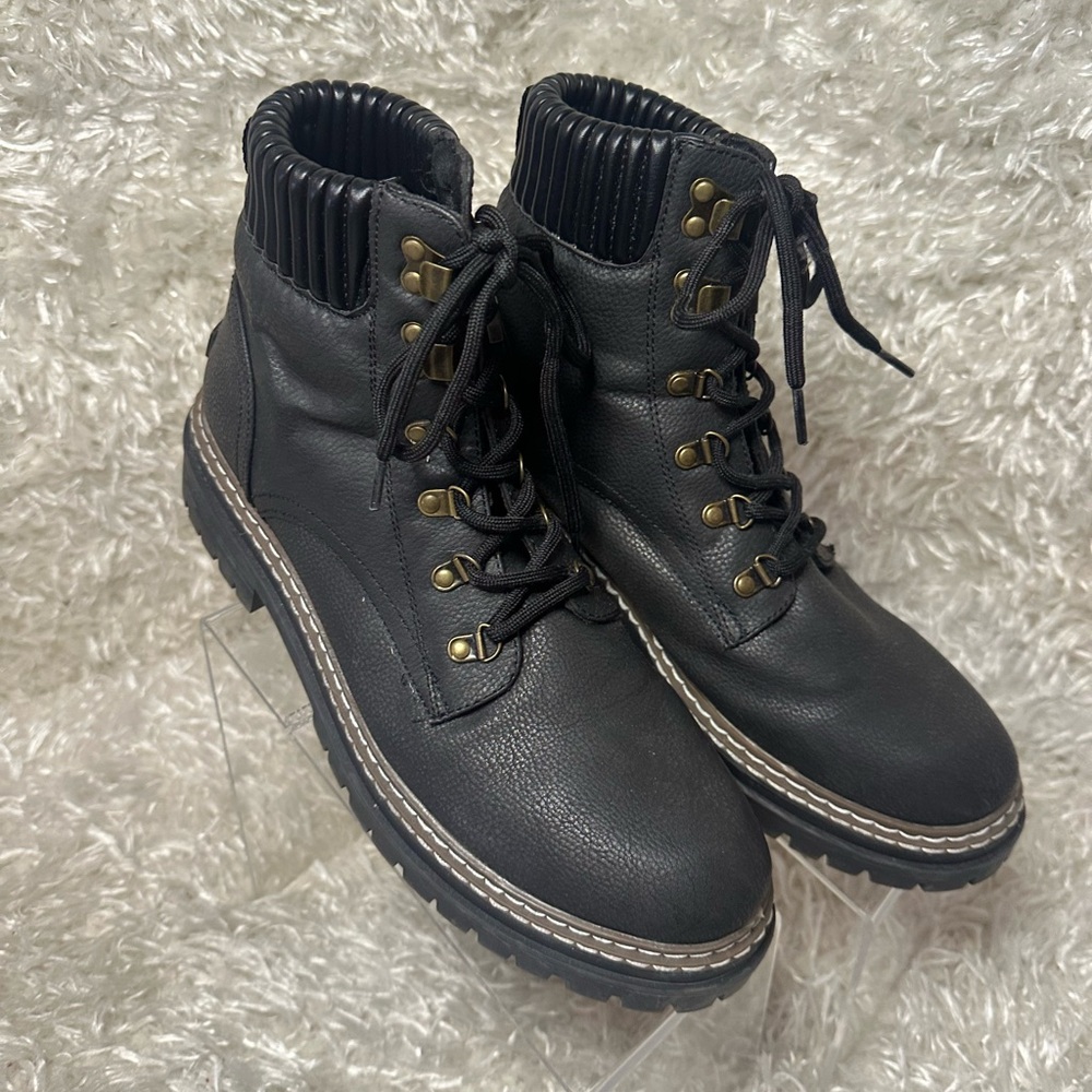 Nautica Leralynn Lace- Up Flat Black Faux Leather Combat Boots Women's Size 9.5